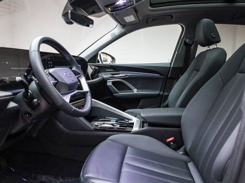 Certified 2025 Audi Q5 Premium Plus w/ Premium Plus image 19