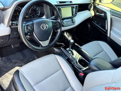 Certified 2018 Toyota RAV4 Limited w/ Advanced Technology Package AWD/4WD image 20