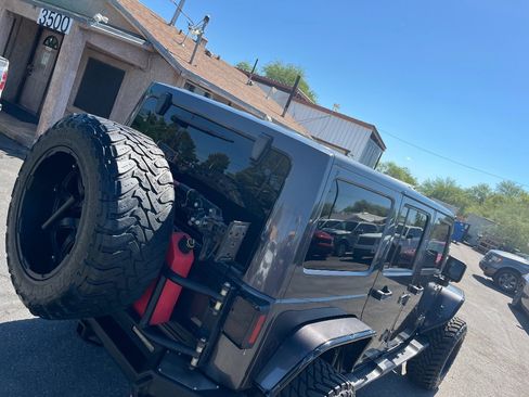 Used 2014 Jeep Wrangler Unlimited Sahara w/ Connectivity Group AWD/4WD image 44