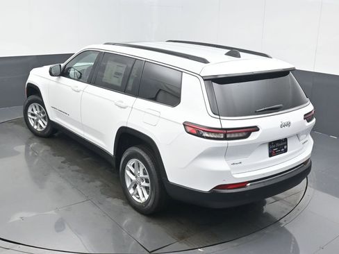 New 2026 Jeep Grand Cherokee L Laredo image 40