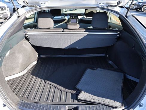 Certified 2022 Toyota Prius LE image 11