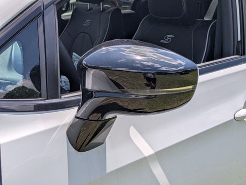 Used 2025 Chrysler Pacifica Limited FWD image 11