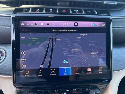 Certified 2024 Jeep Grand Cherokee Limited w/ Luxury Tech Group II RWD image 25