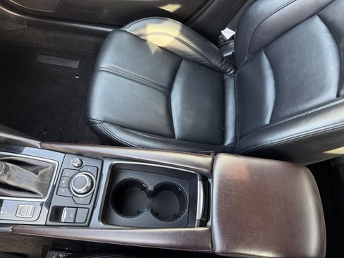 Used 2017 MAZDA MAZDA3 Touring image 14