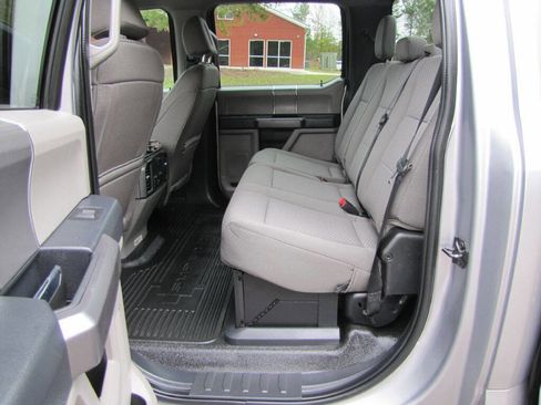 Used 2022 Ford F350 XLT w/ XLT Premium Package image 16