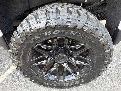 Used 2024 GMC Sierra 3500 Denali Ultimate AWD/4WD image 19
