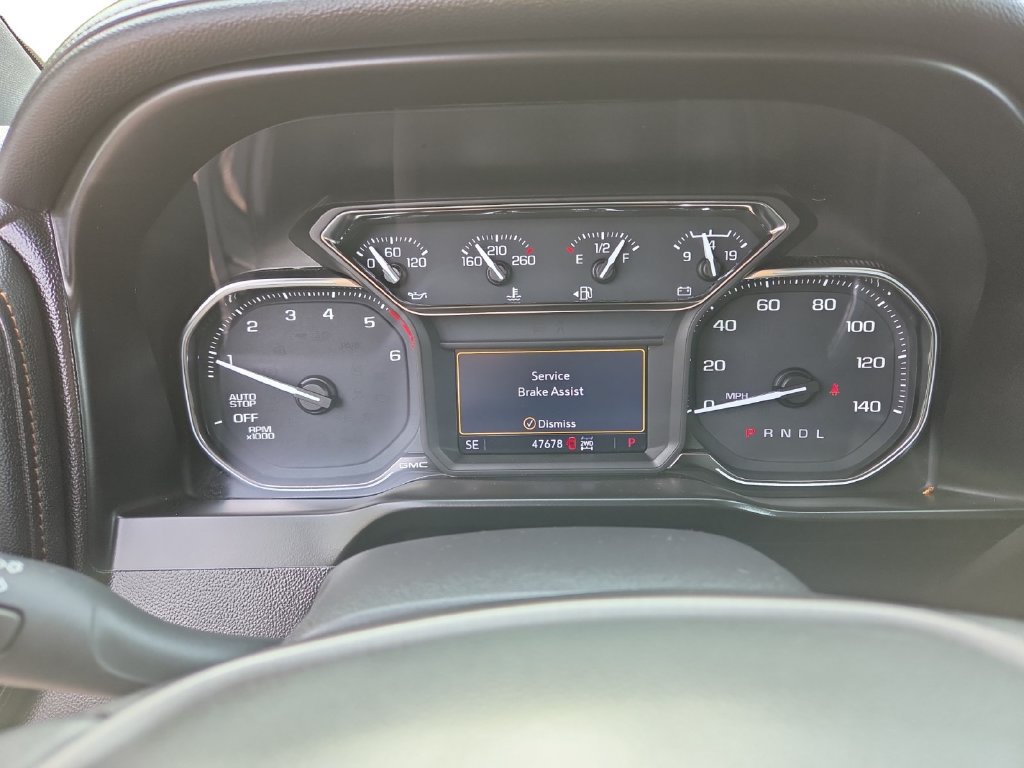 Used 2021 GMC Sierra 1500 AT4 w/ AT4 Preferred Package AWD/4WD image 14