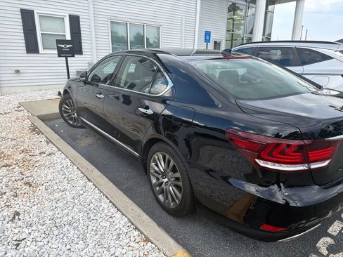 Used 2017 Lexus LS 460 L RWD image 3