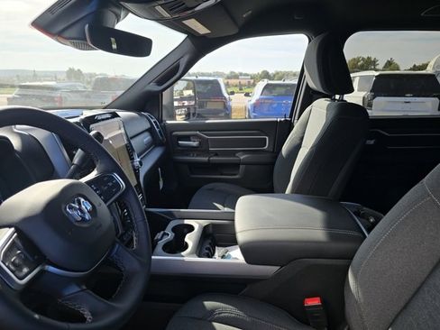 Used 2025 RAM 2500 Big Horn image 24