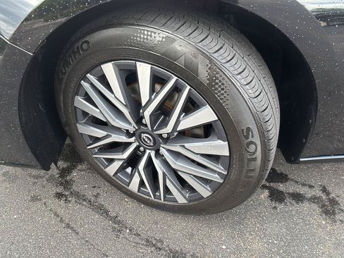 Used 2023 Nissan Altima 2.5 SV FWD image 5