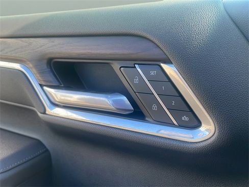 Used 2022 GMC Sierra 1500 SLT w/ SLT Premium Plus Package image 24