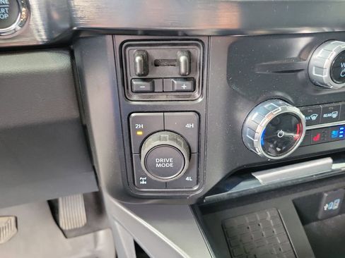 Used 2024 Ford F250 Lariat w/ Lariat Ultimate Package image 23