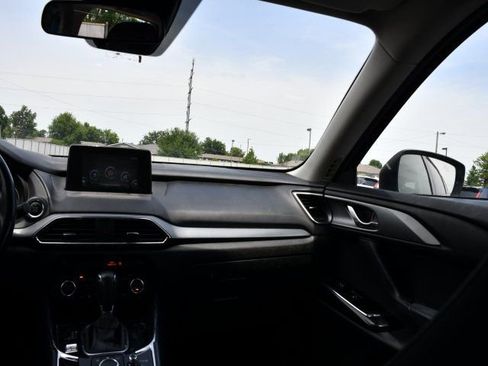 Used 2018 MAZDA CX-9 Sport FWD image 15
