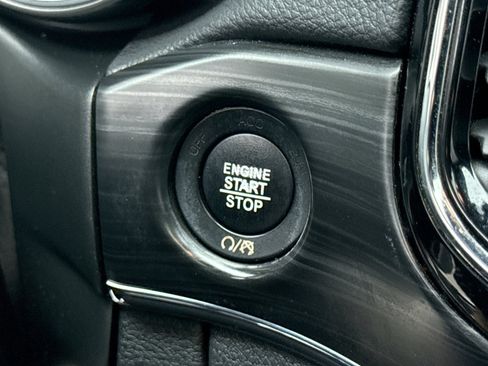 Used 2020 Jeep Grand Cherokee Limited w/ Premium Lighting Group AWD/4WD image 20
