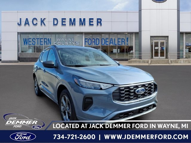 Certified 2024 Ford Escape ST-Line w/ Tech Pack #1 AWD/4WD image 1