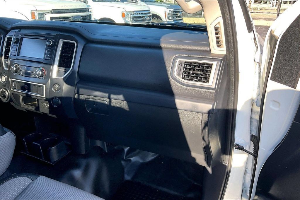 Used 2019 Nissan Titan S w/ S Utility Package AWD/4WD image 15
