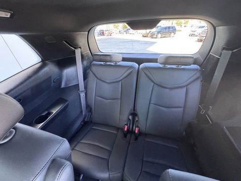 Used 2023 Cadillac XT6 Premium Luxury w/ Technology Package image 17