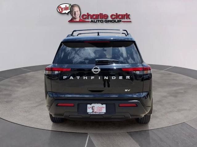 Certified 2024 Nissan Pathfinder SV FWD image 4