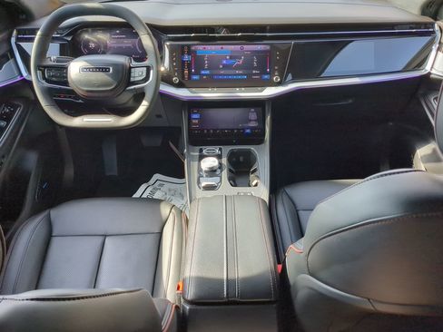 Used 2025 Jeep Wagoneer S Launch Edition image 42