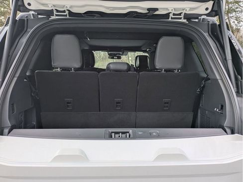 New 2026 Ford Expedition Platinum w/ Stealth Performance Package image 7