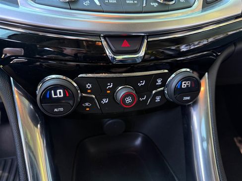Used 2017 Chevrolet SS RWD image 39