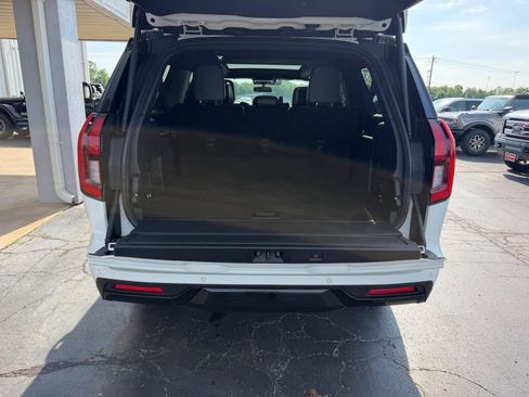 New 2026 Ford Expedition Max Platinum w/ Stealth Appearance Package AWD/4WD image 5