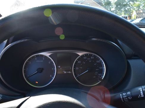 Used 2020 Nissan Versa S image 12