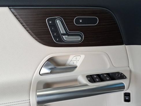 New 2026 Mercedes-Benz GLA 250 image 13