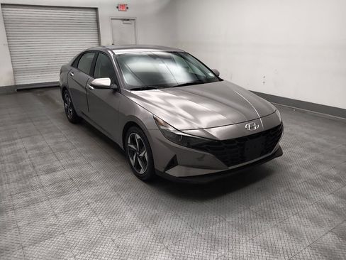 Used 2023 Hyundai Elantra SEL w/ Convenience Package FWD image 13