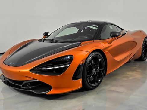 Used 2018 McLaren 720S Performance RWD image 10