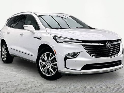 Used 2024 Buick Enclave Essence w/ Experience Buick Package AWD/4WD image 12