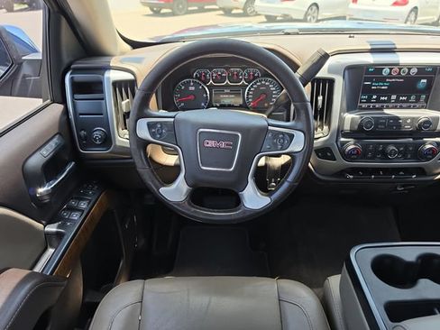 Used 2018 GMC Sierra 1500 SLT w/ SLT Premium Package RWD image 9