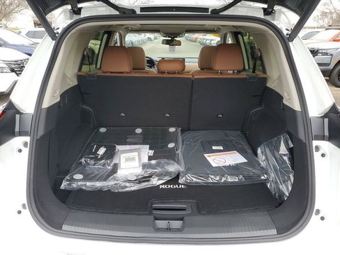 New 2026 Nissan Rogue Platinum w/ Platinum Premium Package AWD/4WD image 6
