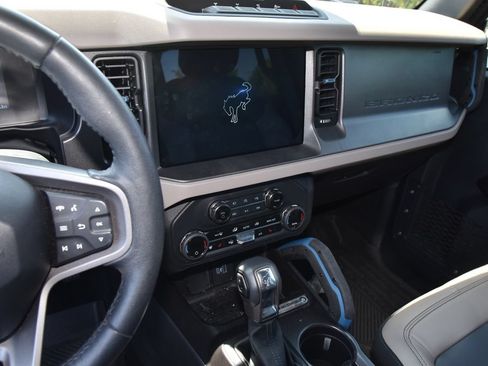 Used 2024 Ford Bronco Wildtrak AWD/4WD image 8