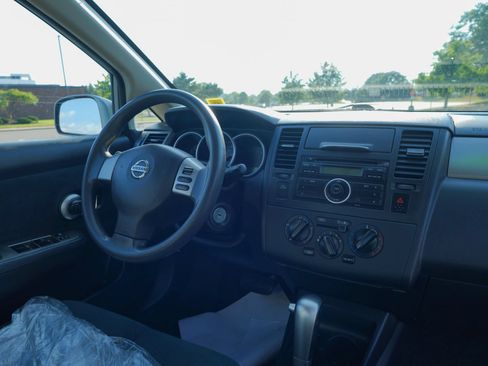 Used 2010 Nissan Versa 1.8 S w/ PWR Plus Pkg FWD image 12