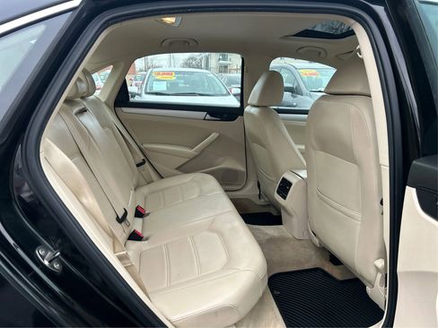 Used 2013 Volkswagen Passat 2.5 SE image 24