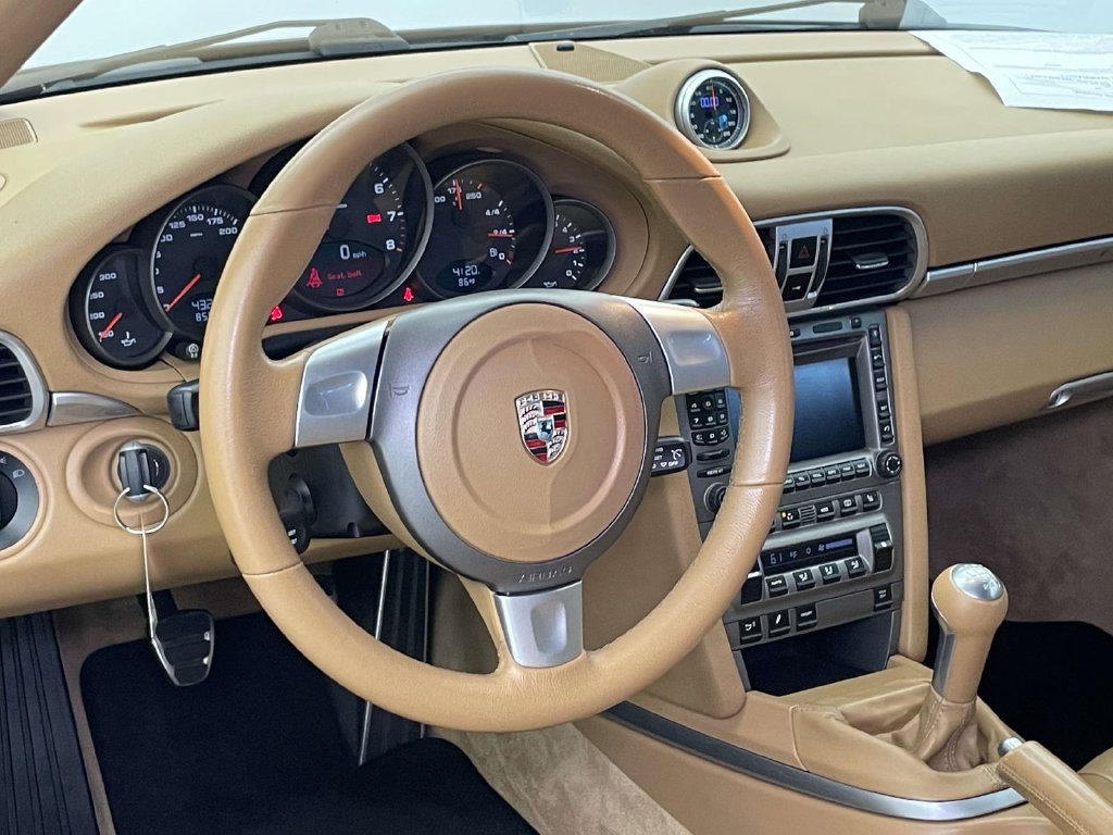 Used 2006 Porsche 911 Carrera S RWD image 4