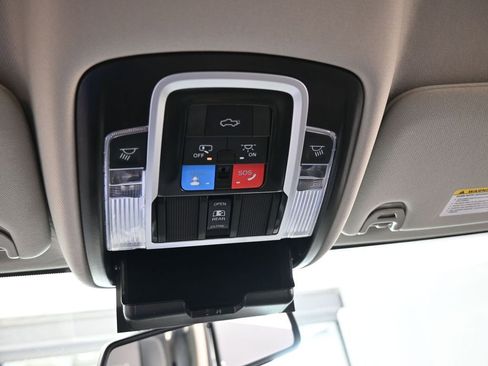 Used 2024 RAM 2500 Laramie image 31