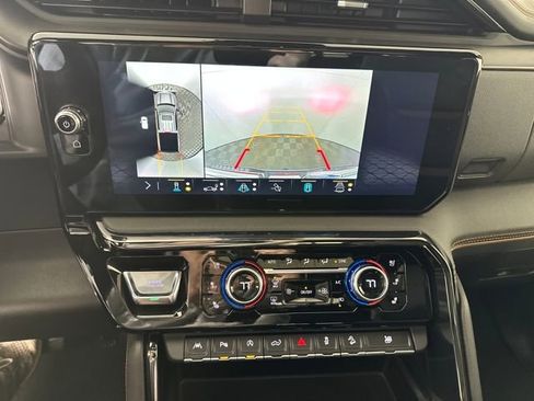 Used 2022 GMC Sierra 1500 AT4 w/ AT4 Premium Package image 22