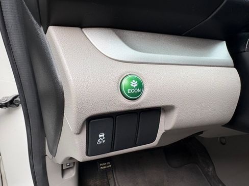 Used 2013 Honda CR-V LX image 27