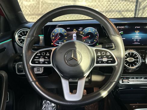 Used 2020 Mercedes-Benz A 220 image 11