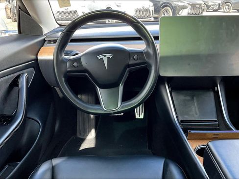 Used 2018 Tesla Model 3 Long Range image 5