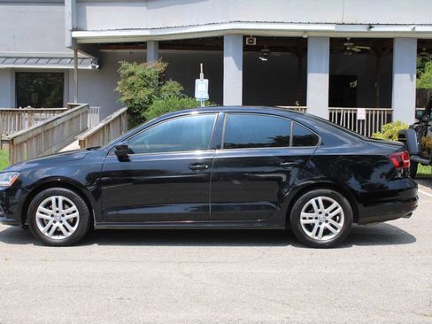 Used 2018 Volkswagen Jetta S FWD image 4