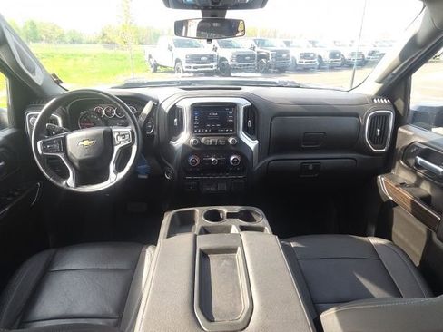 Used 2021 Chevrolet Silverado 2500 LT w/ Convenience Package AWD/4WD image 15