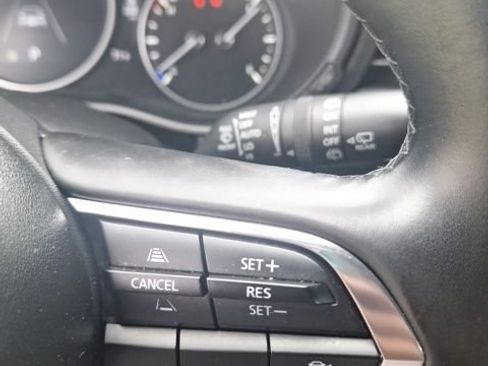 Used 2024 MAZDA MAZDA3 s FWD image 12