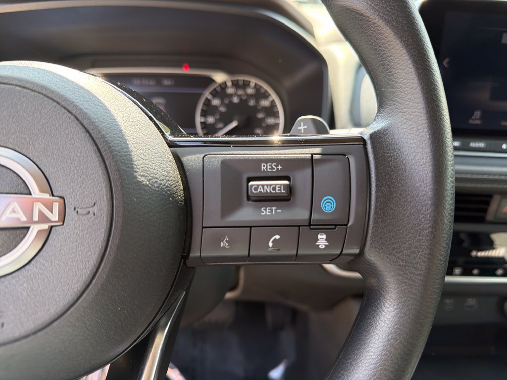 Certified 2023 Nissan Rogue SV FWD image 23