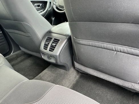 Used 2012 Ford Taurus SEL image 20