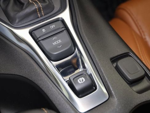 Used 2019 Chevrolet Camaro SS image 38