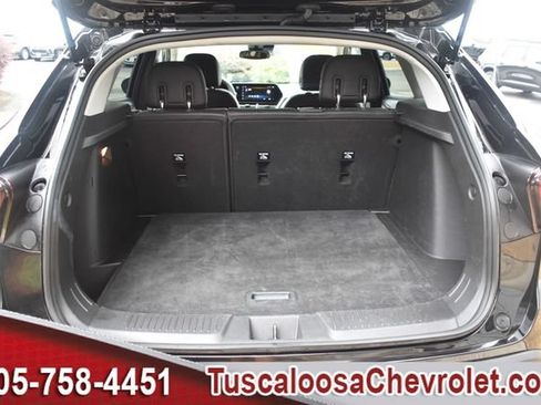 Certified 2025 Chevrolet Trax LT FWD image 9