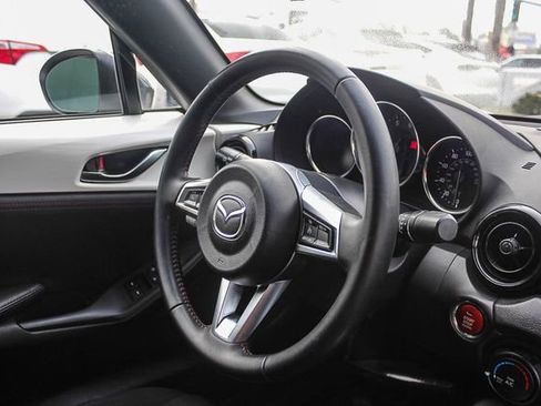 Used 2016 MAZDA MX-5 Miata Club w/ Brembo/BBS Package image 21